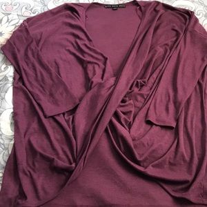 Long sleeve twist top